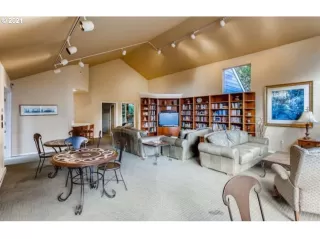 Photo #2: 21438968 Listing