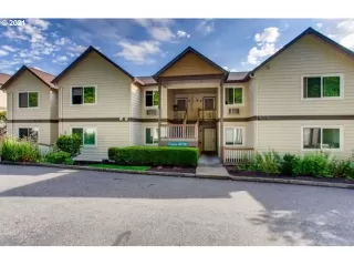 Photo #5: 21438968 Listing