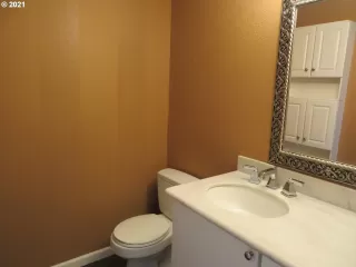 Photo #4: 21439130 Listing