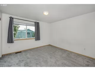Photo #3: 21439615 Listing