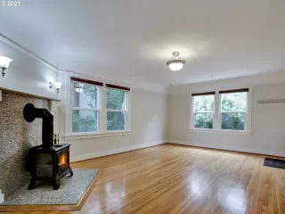 Photo #2: 21439687 Listing