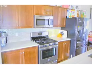Photo #4: 21440240 Listing 