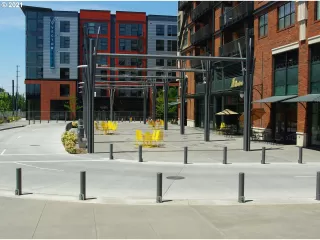 Photo #5: 21440611 Listing