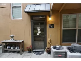 Photo #6: 21440611 Listing