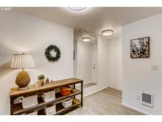 Photo #3: 21440784 Listing 