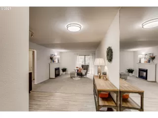 Photo #4: 21440784 Listing 