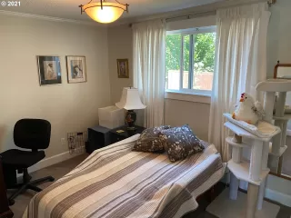 Photo #4: 21441116 Listing