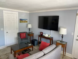 Photo #6: 21441116 Listing