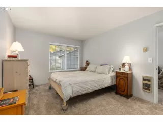 Photo #5: 21441655 Listing