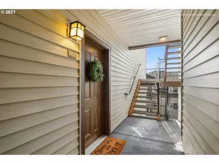 Photo #2: 21441738 Listing