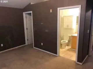 Photo #3: 21442098 Listing