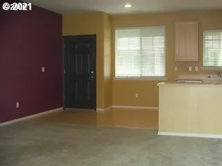 Photo #4: 21442098 Listing