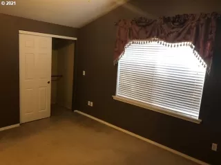 Photo #6: 21442098 Listing