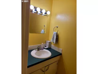 Photo #6: 21442150 Listing