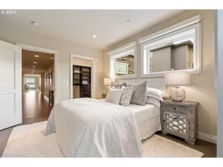 Photo #6: 21442785 Listing