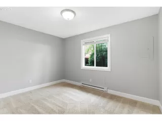 Photo #1: 21442851 Listing 