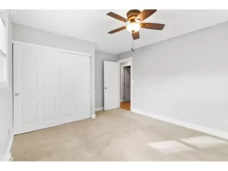 Photo #3: 21442851 Listing 