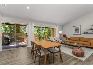 Photo #6: 21442868 Listing