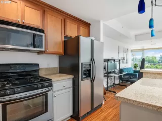 Photo #6: 21443313 Listing 