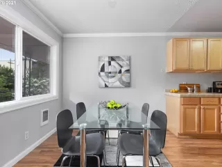 Photo #3: 21443573 Listing 