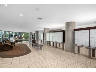 Photo #2: 21443582 Listing