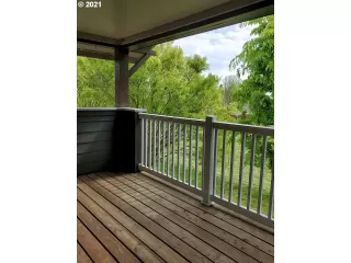 Photo #2: 21444625 Listing