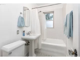 Photo #3: 21444723 Listing 