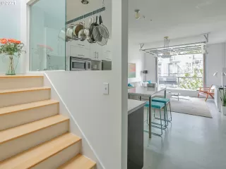 Photo #2: 21444900 Listing