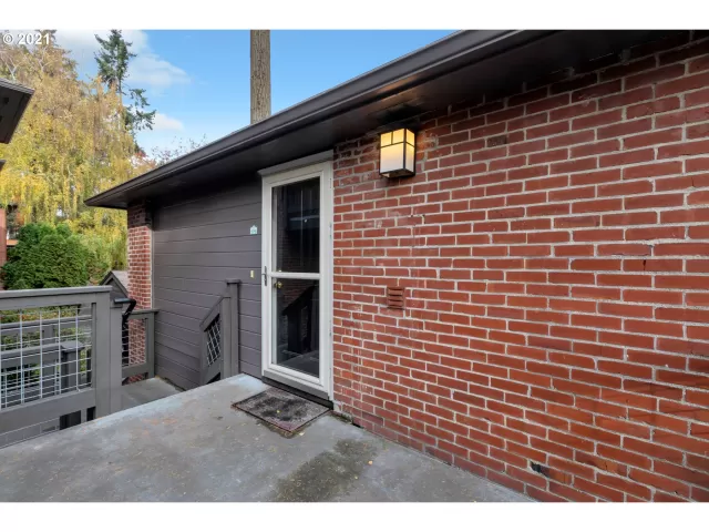 MLS: 21445365 Condo For Sale