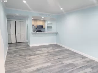 Photo #2: 21445664 Listing