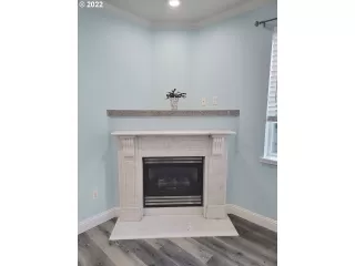 Photo #3: 21445664 Listing