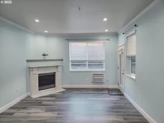 Photo #4: 21445664 Listing