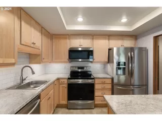 Photo #1: 21445713 Listing