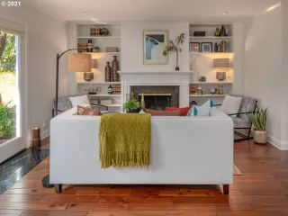 Photo #4: 21446488 Listing