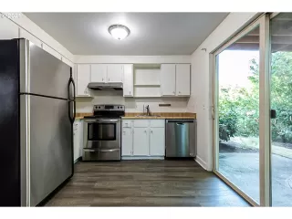 Photo #1: 21446637 Listing