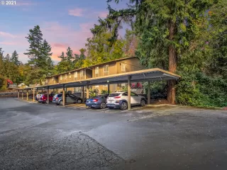 Photo #1: 21446885 Listing