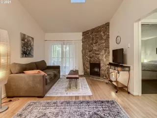 Photo #3: 21446885 Listing