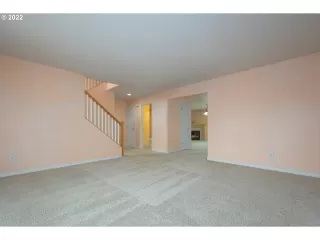 Photo #5: 21447626 Listing