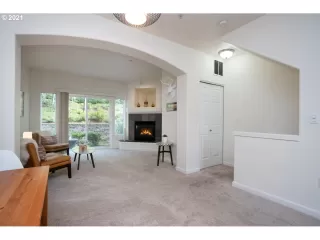 Photo #6: 21448480 Listing 