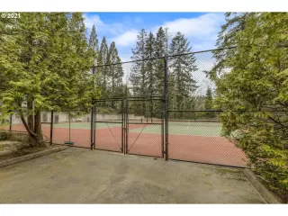 Photo #5: 21448998 Listing