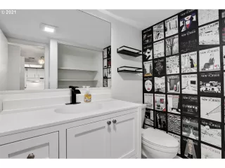 Photo #6: 21448998 Listing