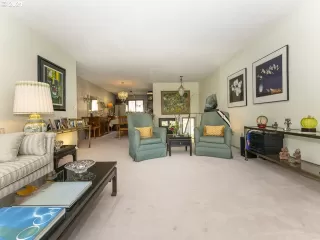 Photo #3: 21449723 Listing