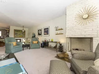 Photo #4: 21449723 Listing