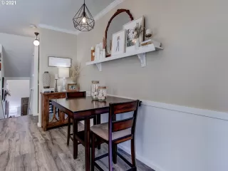 Photo #5: 21449909 Listing 