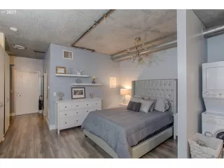 Photo #1: 21450117 Listing