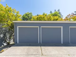 Photo #2: 21450396 Listing 