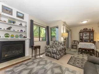 Photo #4: 21450396 Listing 