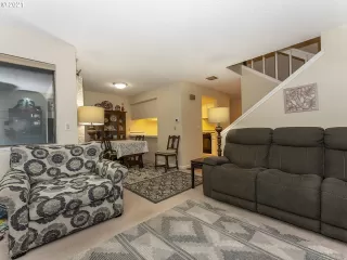 Photo #6: 21450396 Listing 