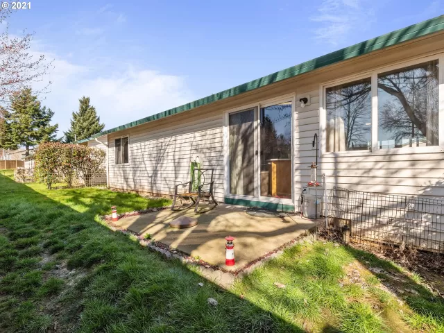 MLS: 21450893 Condo For Sale