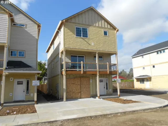 MLS: 21451150 Condo For Sale